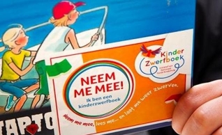 Auris Taalplein heeft een Zwerfboekenpunt!